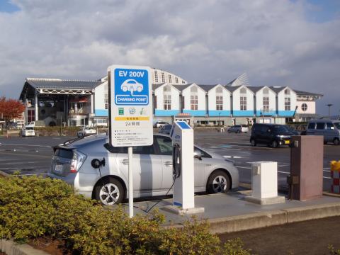 電気自動車の充電スポット（能登食祭市場）